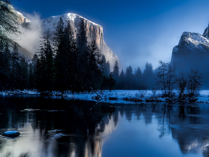 Blue park lake and mountains